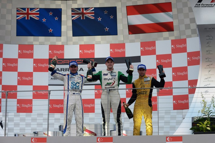 Bamber conquers Singapore while Perfetti crowned Class B Champion Porsche Carrera Cup Asia, Rd10, Marina Bay Street Circuit, Singapore, 19-22 September 2013.